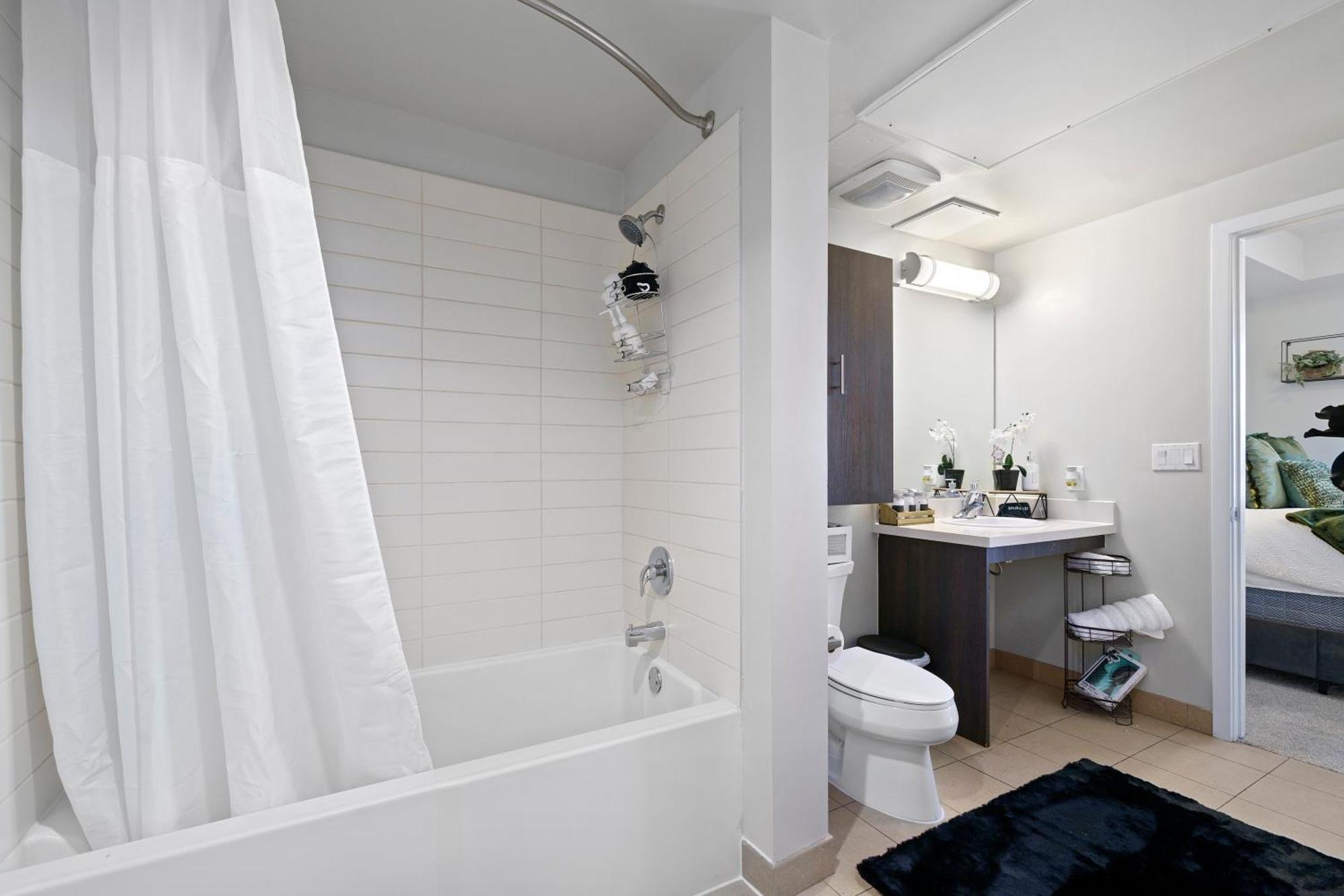 Dtla Escape Skyline Views With Luxury Amenities Appartement